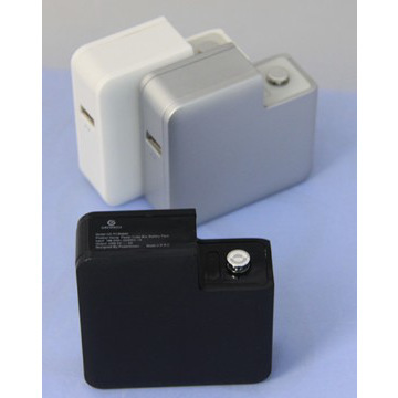 4400 mAh universal portable power bank