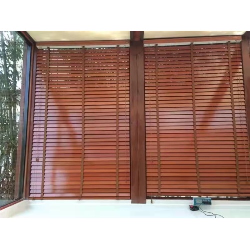 Solid Wooden Strips Pine Venetain Blinds Sunscreen Internal