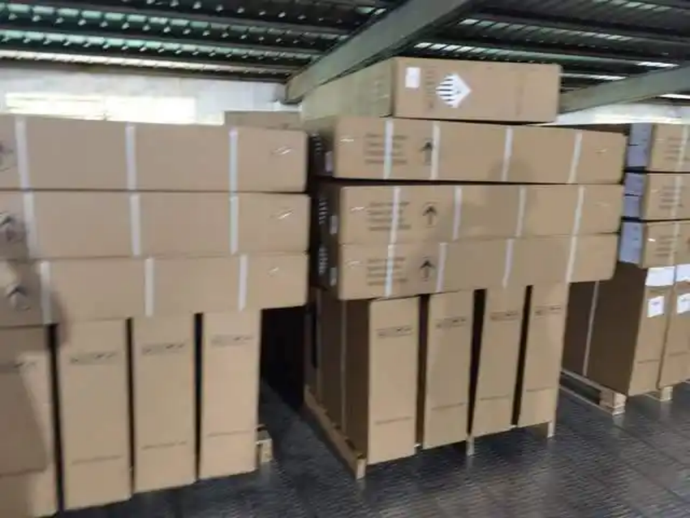stacking and warehousing