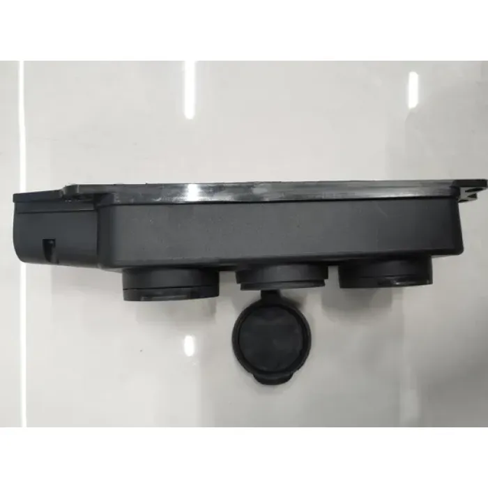 Soket Karet Tiga Arah dengan Desain Murah