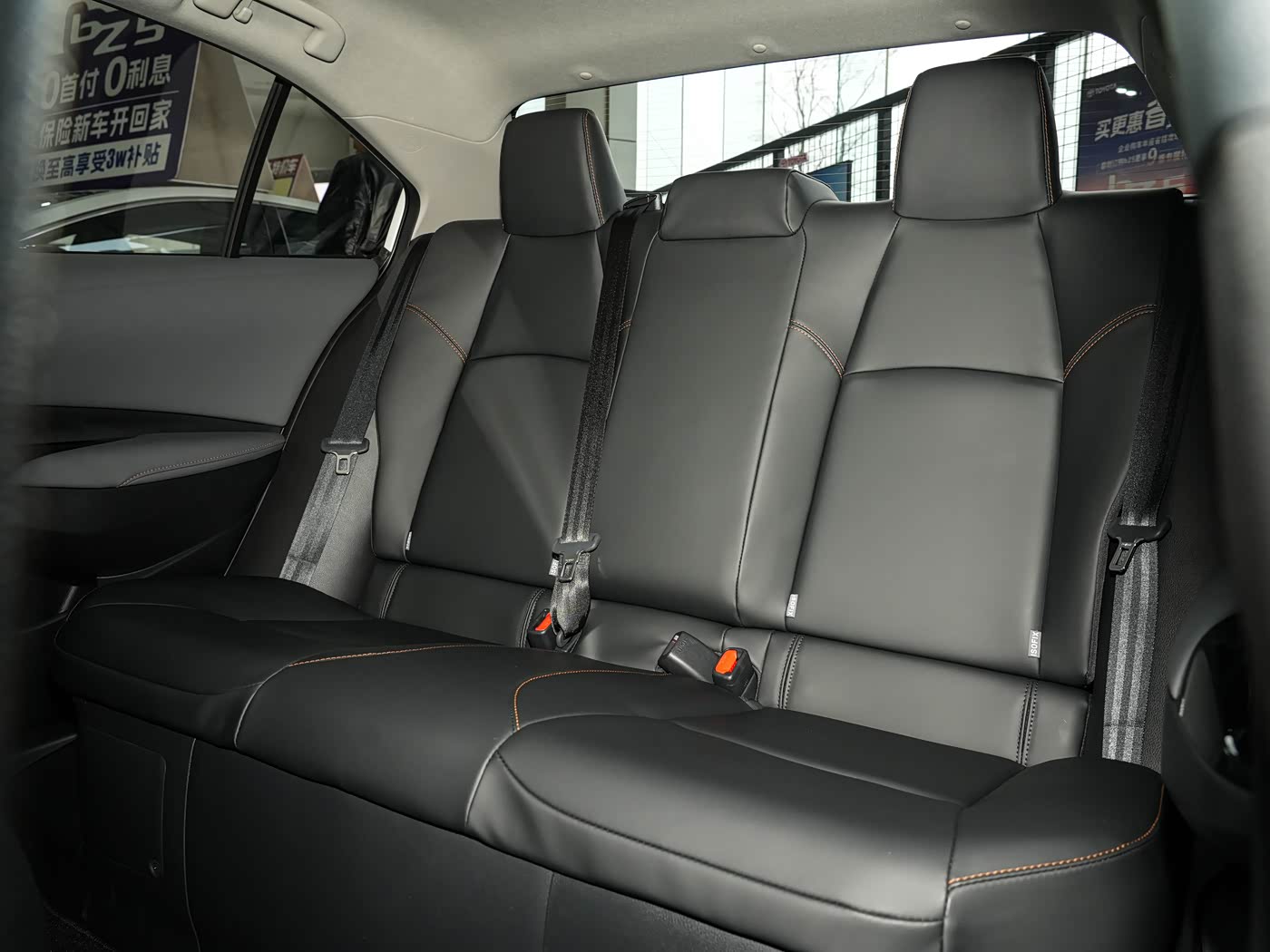 Hybrid 1.8L E-CVT Pioneer Edition
