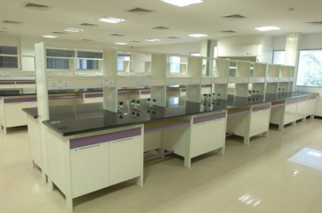 Metal Lab Island Bench with Reagent Shelf