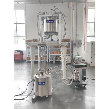 Мали компактни хелијумски тегљач