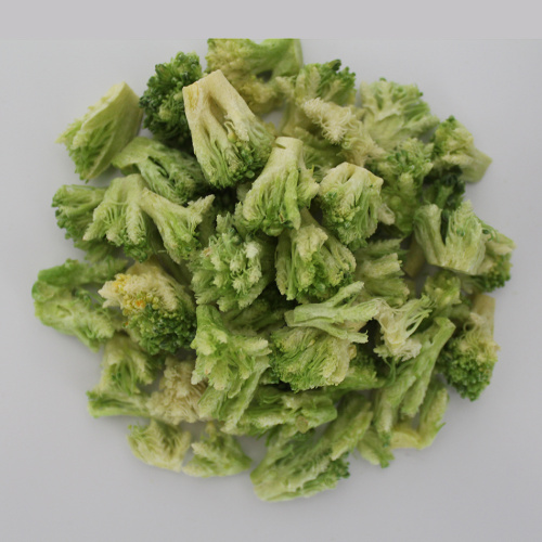 Broccoli séché dans le déshydrateur