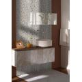 Дизайн плитки пола стены мозаики коричневого стекла ванной комнаты