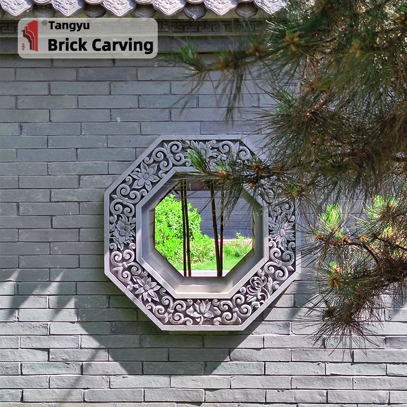 Hexagonal hollow window