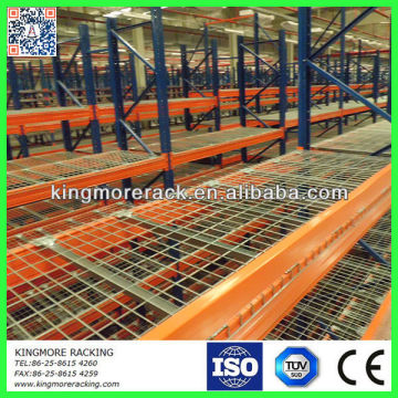 Warehousing pallet rack decking