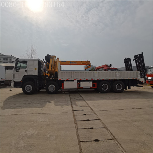 Sinotruk Howo 8x4 складной ручный кран