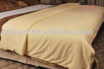 home use Silk quilt for family members