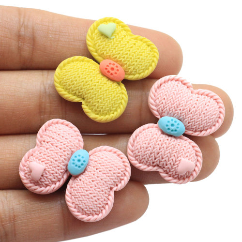 Artigianato in resina artificiale Farfalla carina con perline cabochon a forma di cuore Kawaii per accessori per gioielli con pendenti per bambini