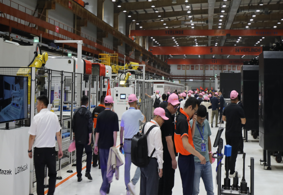 Intelligent Factories