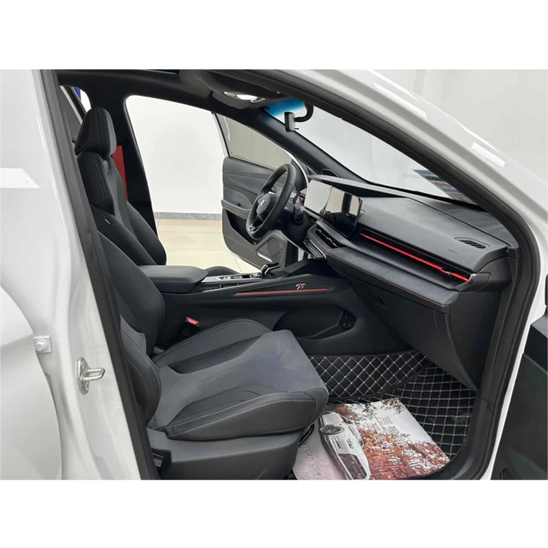 コンパクトカー吉利賓瑞 Compact Car Geely Binrui