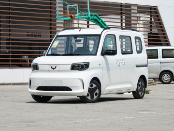 Wuling Zhiguang EV 2025:Cheap Electric Vehicle Van Mini Van 30.6kwh 4-Seat 30kw 85Nm
