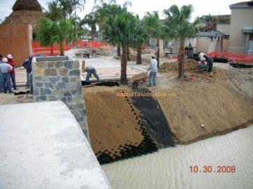 HDPE Geocell used for Slope Protection
