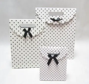 Recyclable paper box with handle