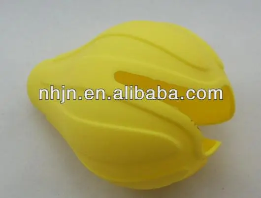 2015 lemon shape eco-friendly silicone lemon squeezer