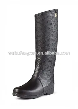 High-end rubber boots