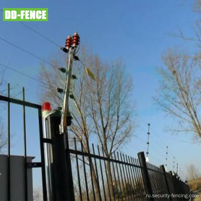 Электрический забор с системой сигнализации в качестве физического барьера