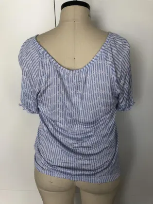 Round neck checked with short sleeves