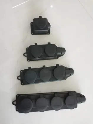 Rubber Three Way Sockets in Cheap Design