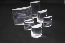 Cylindrical lens