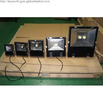 LED flood light, Micro-wave dimmer are adopted.