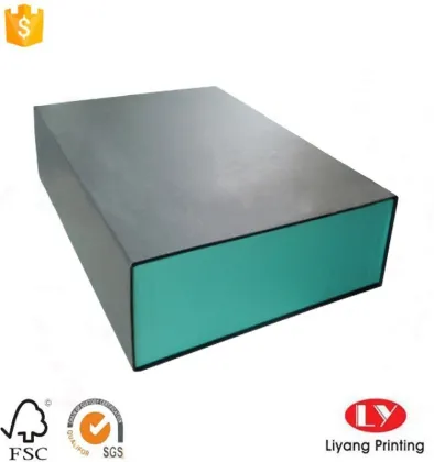 Custom T-shirt paper packaging box