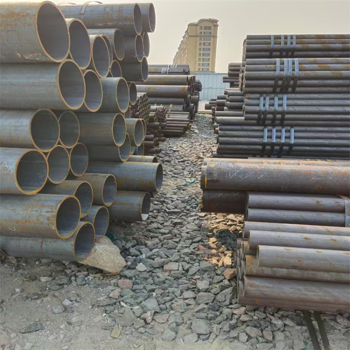 أنابيب سبيكة الصلب ASTM A106