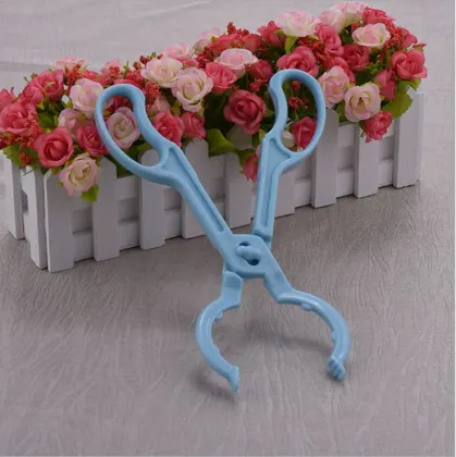 BPA free plastic baby feeding bottle clip Plastic Clamp wholesale