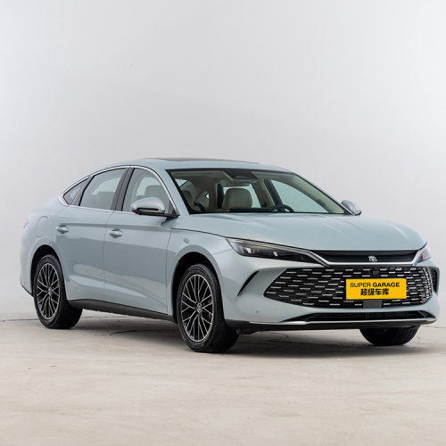 Mașină hibridă BYD Qin L DM-i 2024 cu autonomie de 80 km