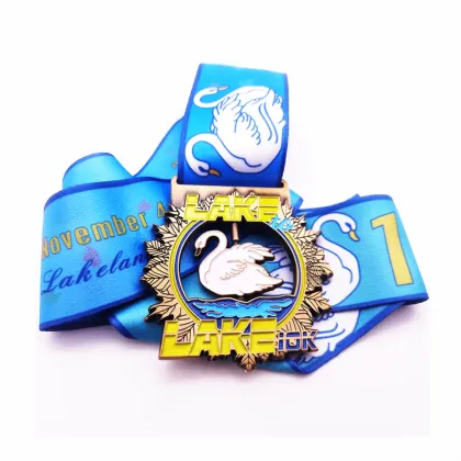 Personalized golden metal crab medal