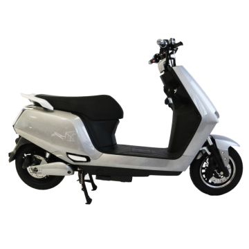 Scooter eléctrico de plata aprobado para adultos