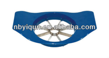 Manual fruit cutter