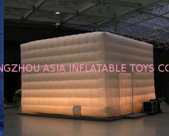 Advertising Inflatable Buildings , Emergency Shelter With Lighting Inflatable