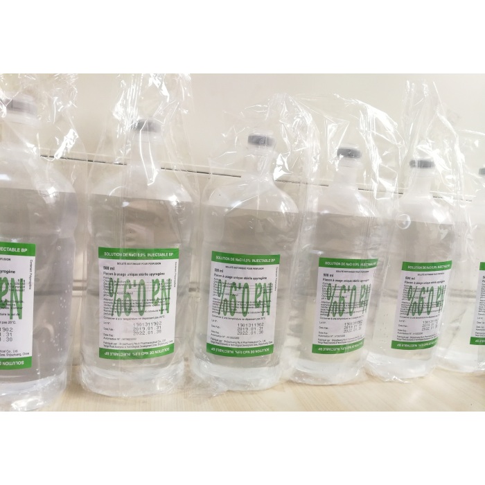 حقن/تسريب محلول ملحي عادي