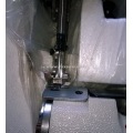 Brazo cilíndrico Máquina de coser de pespunte de pespunte para pie compuesto de trabajo extra pesado