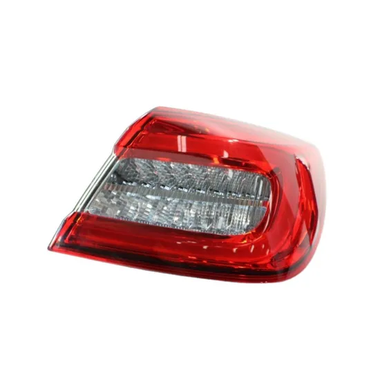 High Quality Auto Spare Parts - REAR OUTER TAIL LIGHT for Maserati Quattroporte (670001628, 670001629)