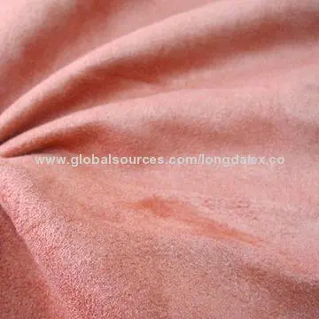 Moisture-absorbent fabric, 105*300D/177*76 construction, weighs 190gsm, 58-inch width