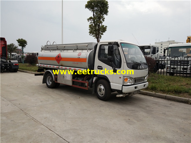 Petroleum Refilling Truck