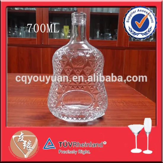 Wholesale 700ml bulk clear glass bottle for whiskey