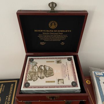 Ready Stock: 200pcs Paper Zimbabwe Bond Certificates for Sale