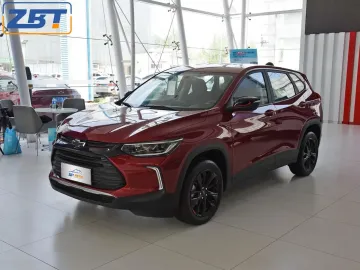 Tracker à grande vitesse chuangku berline compacte chinoise intelligente voitures d'essence privées pour adultes
