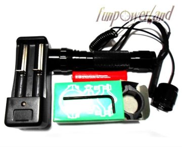 Funpowerland 502B Green light Hunting Torch/Lamp