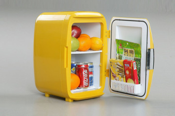 Mini refrigerador promocional W / Solid Door