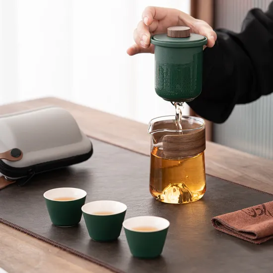 Japanese Portable Tea Set: A Complete Kit for Outdoor Picnics and Travel, Including a Tea Pot, Cups, Infuser, and Ceramic Kung Fu Teacups, Accompanied by a Stylish Travel Bag - Perfect Gift for Tea Lovers