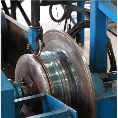 Hydraulic shearing machine for cut metal sheet/plate