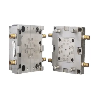 Injection molding mold for plastic product molding