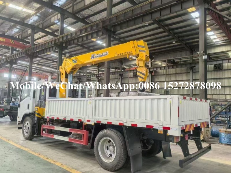 Truck Mounted Crane (6)