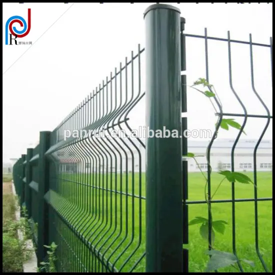 Playground And Yard New Design Curved Fence