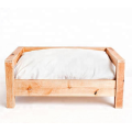 Cama de gato de madera linda y segura